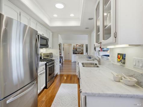 7083 Overlook Drive Santa Rosa CA 95409