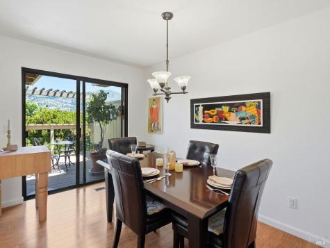 7083 Overlook Drive Santa Rosa CA 95409