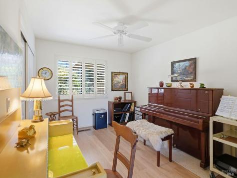 7083 Overlook Drive Santa Rosa CA 95409