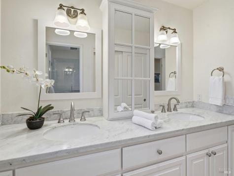 7083 Overlook Drive Santa Rosa CA 95409