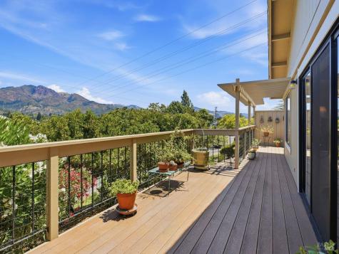 7083 Overlook Drive Santa Rosa CA 95409