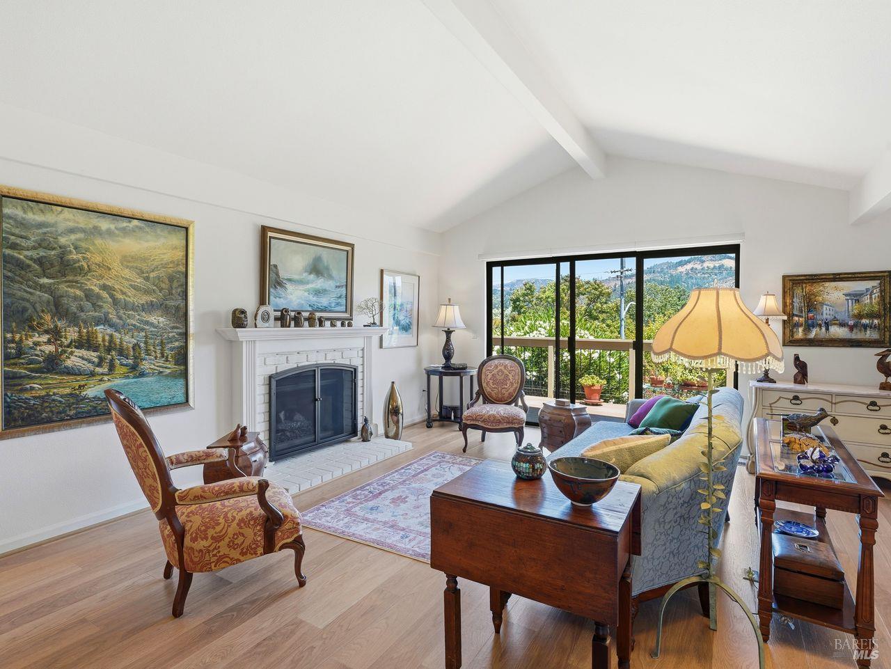 7083 Overlook Drive Santa Rosa CA 95409