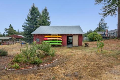 447 Sparkes Road Sebastopol CA 95472