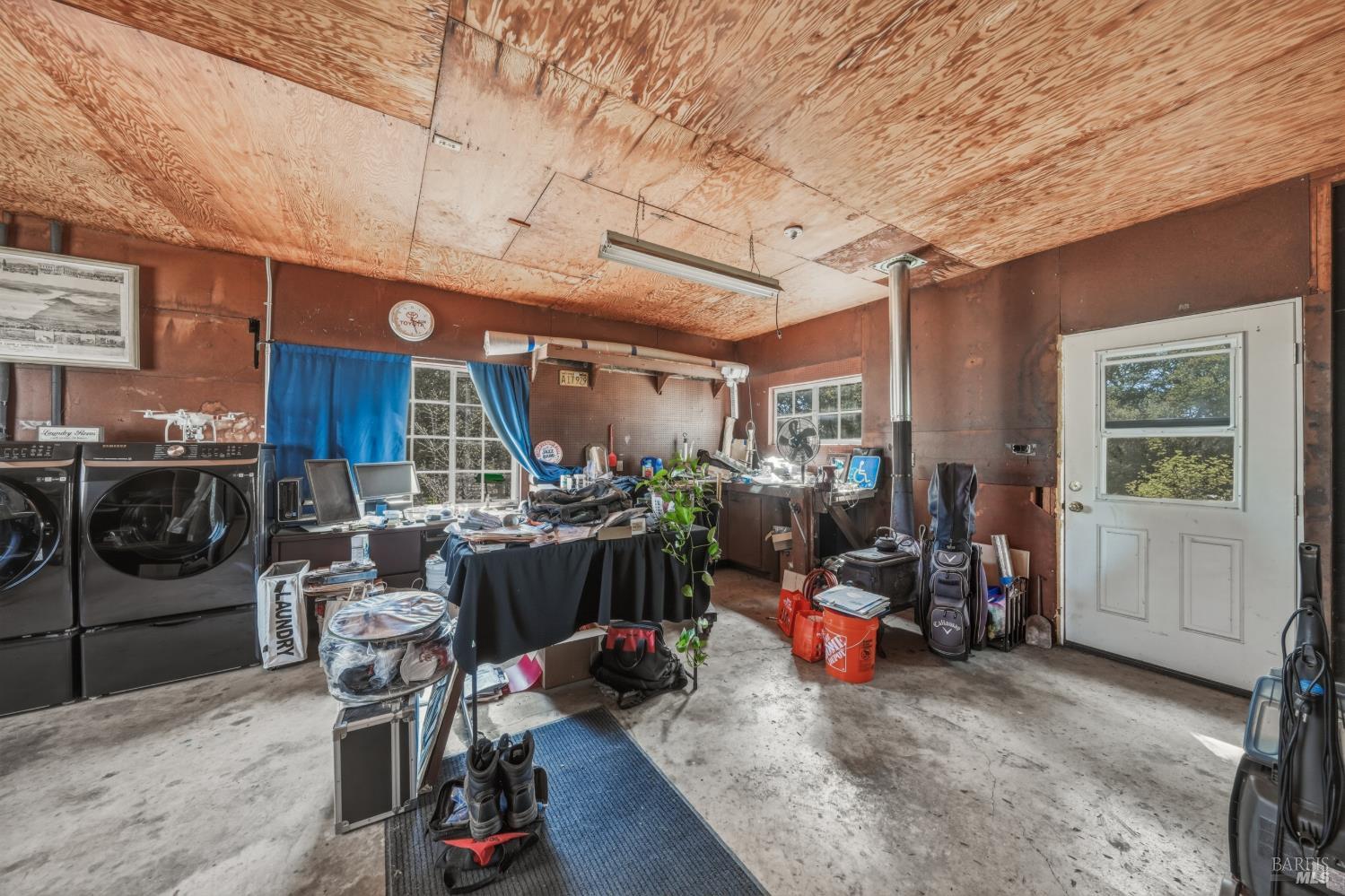 2875 Hill Road Lakeport CA 95453