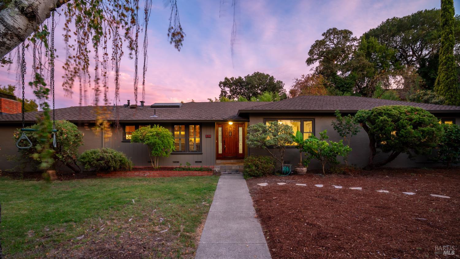 614 Deer Valley Court Petaluma CA 94952