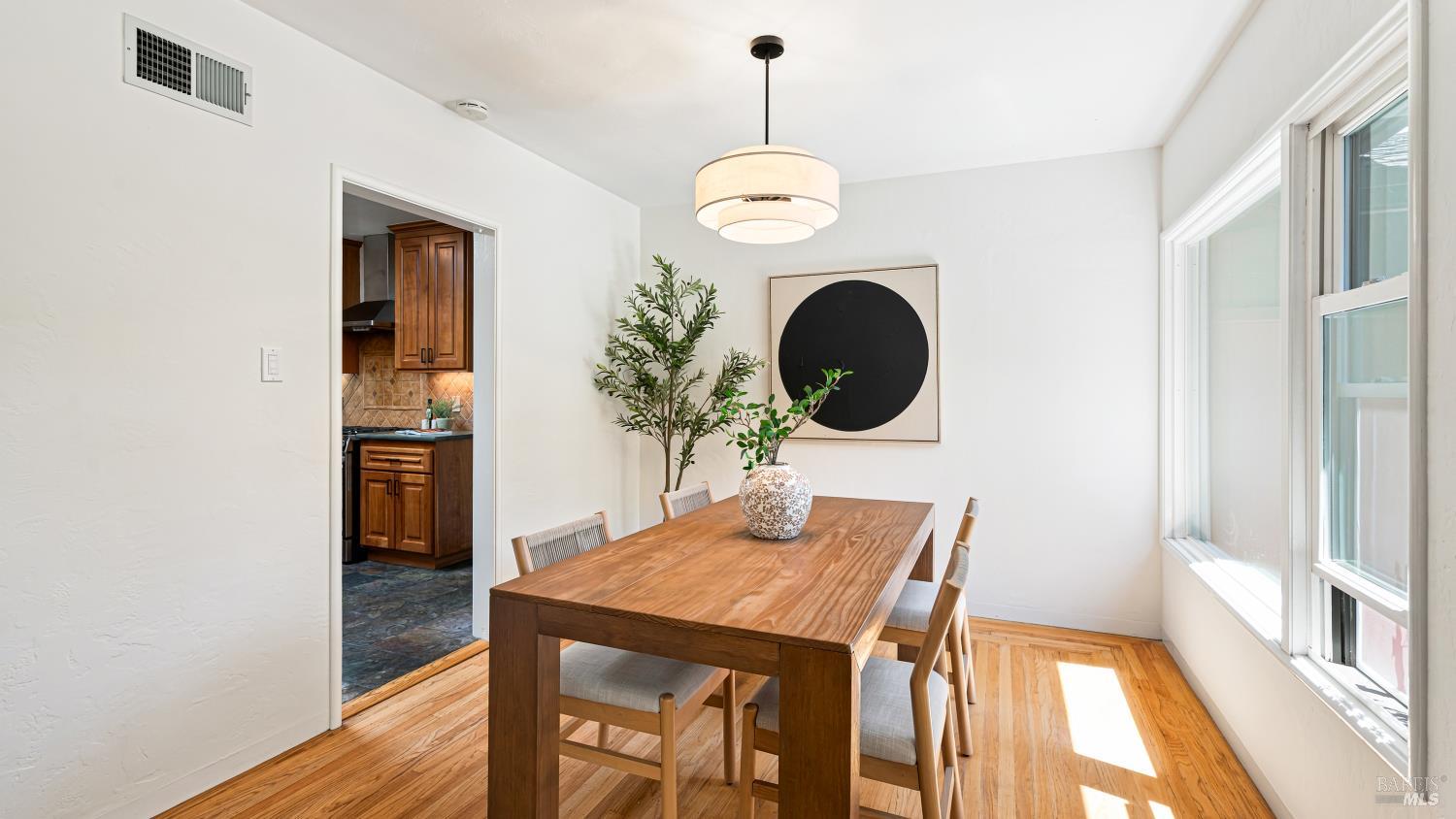 614 Deer Valley Court Petaluma CA 94952