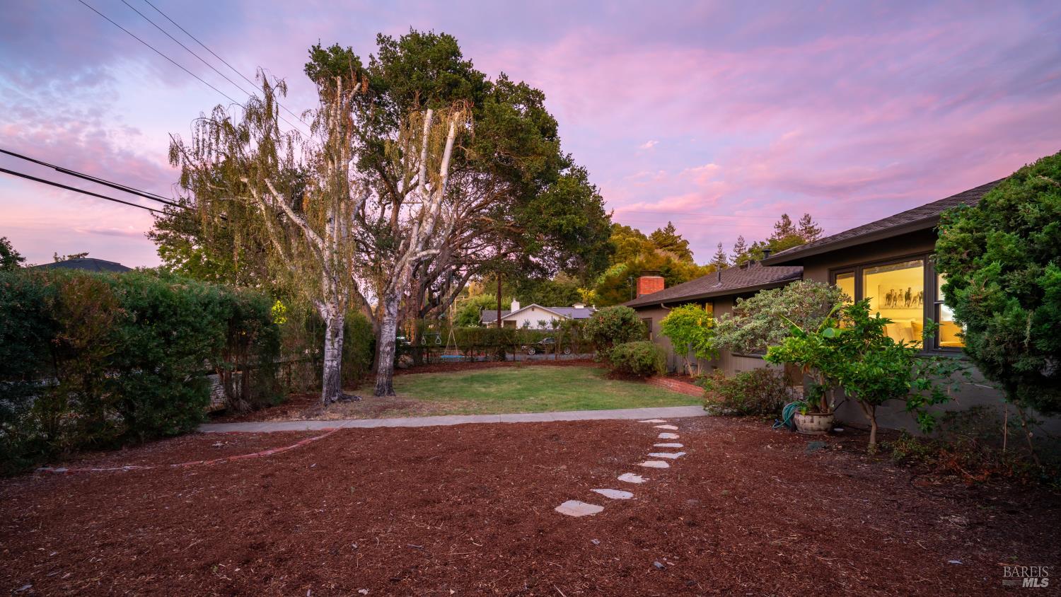 614 Deer Valley Court Petaluma CA 94952