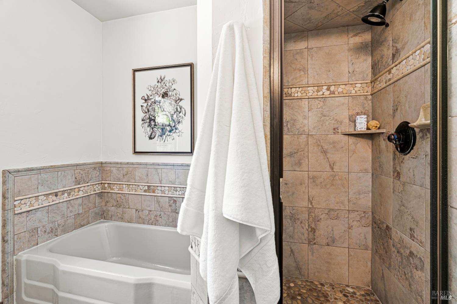 614 Deer Valley Court Petaluma CA 94952