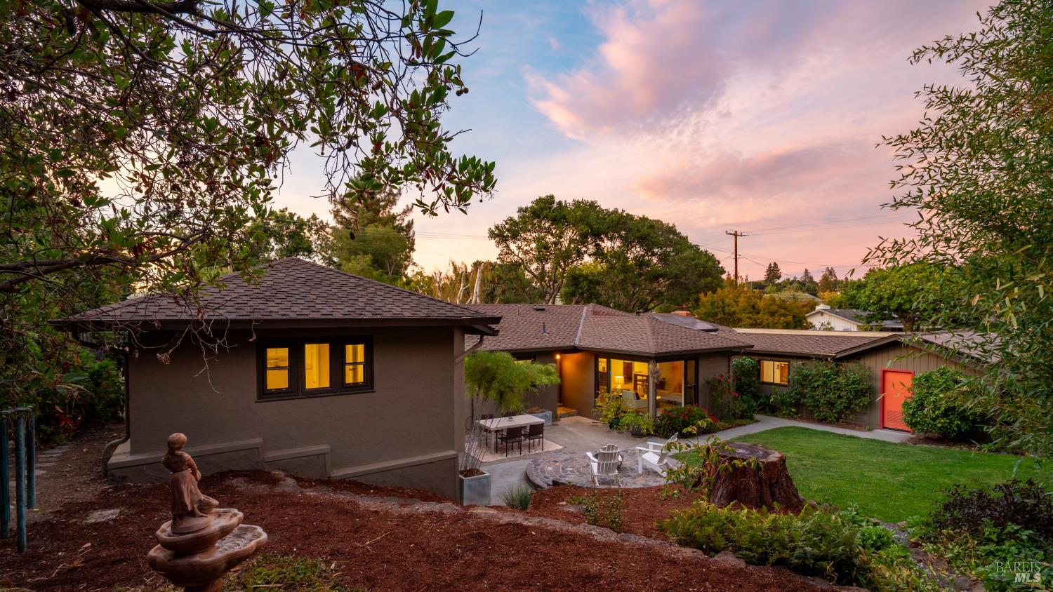 614 Deer Valley Court Petaluma CA 94952