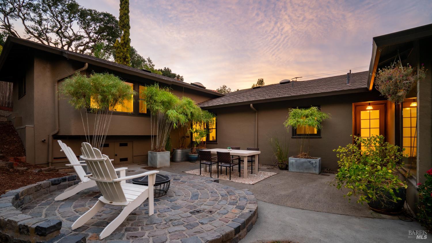 614 Deer Valley Court Petaluma CA 94952