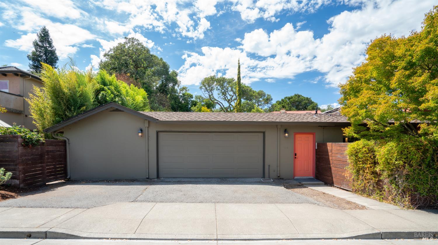 614 Deer Valley Court Petaluma CA 94952