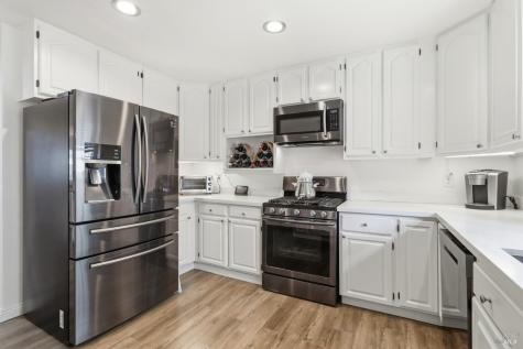 4317 Grandview Way Rohnert Park CA 94928
