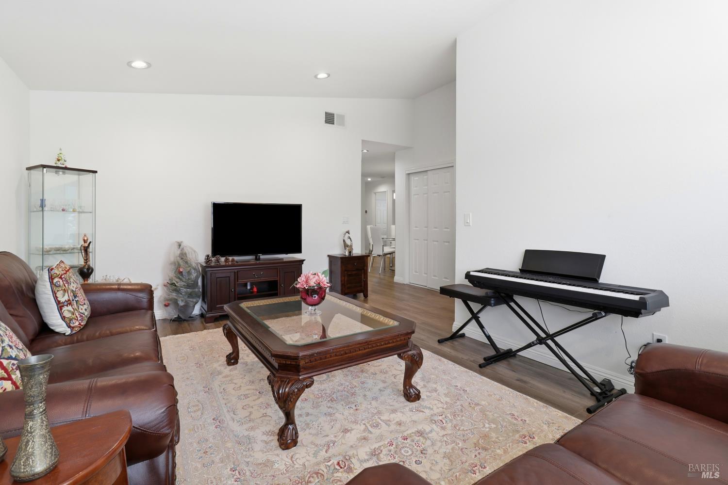 4317 Grandview Way Rohnert Park CA 94928