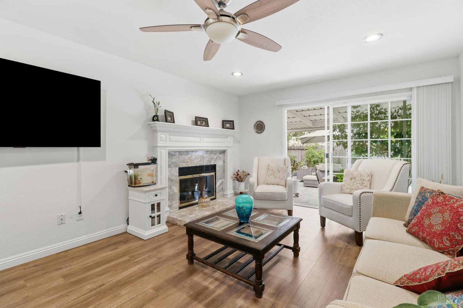 4317 Grandview Way Rohnert Park CA 94928