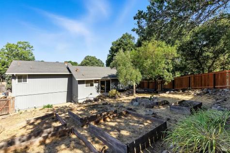 17641 Highland Boulevard Sonoma CA 95476