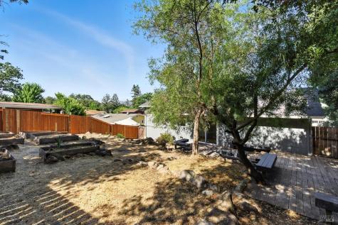 17641 Highland Boulevard Sonoma CA 95476