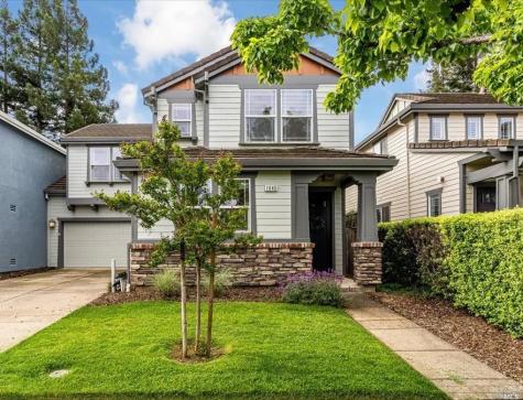 1645 Pear Tree Lane Napa CA 94558