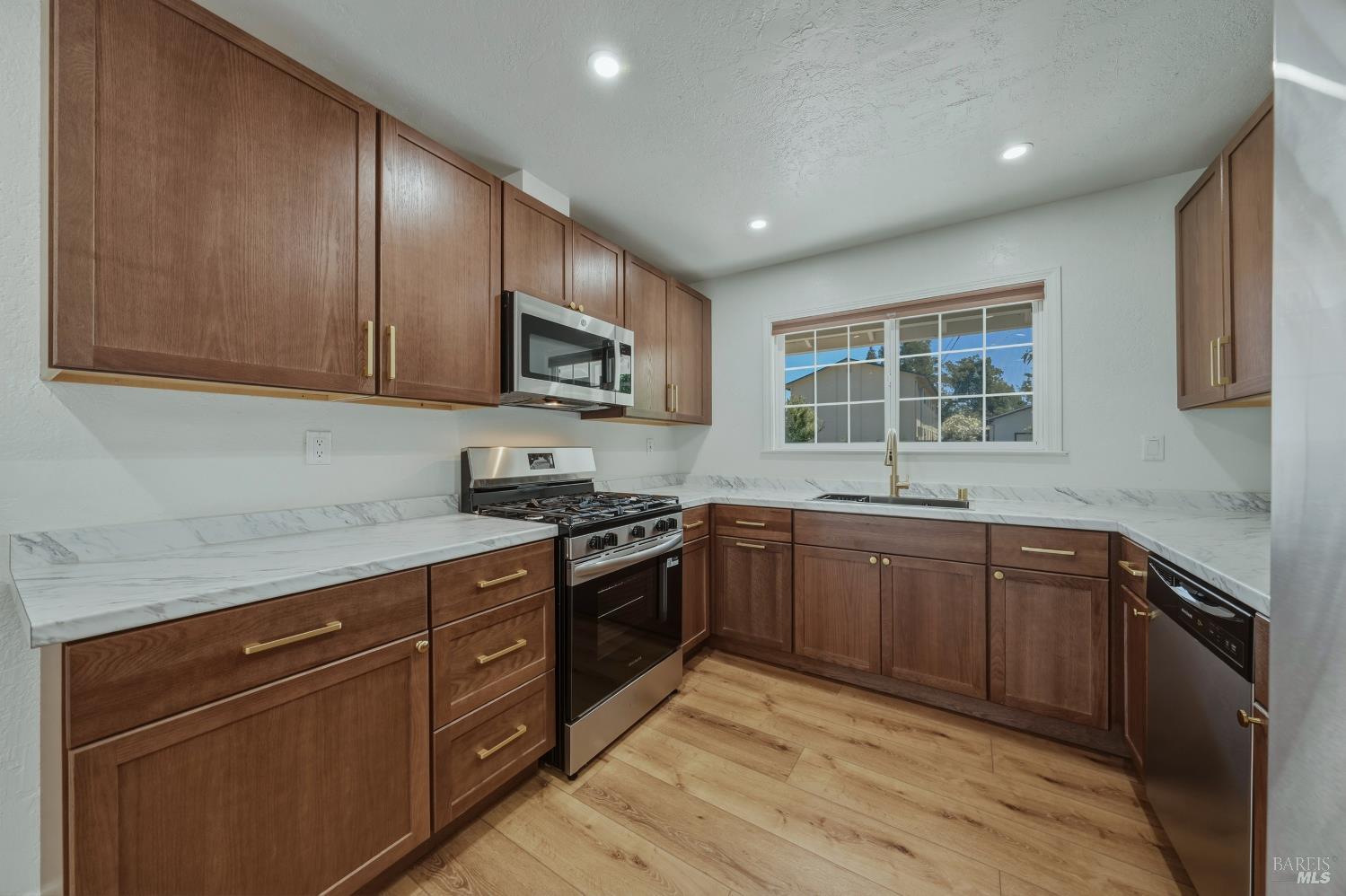 498 Mill Street Willits CA 95490