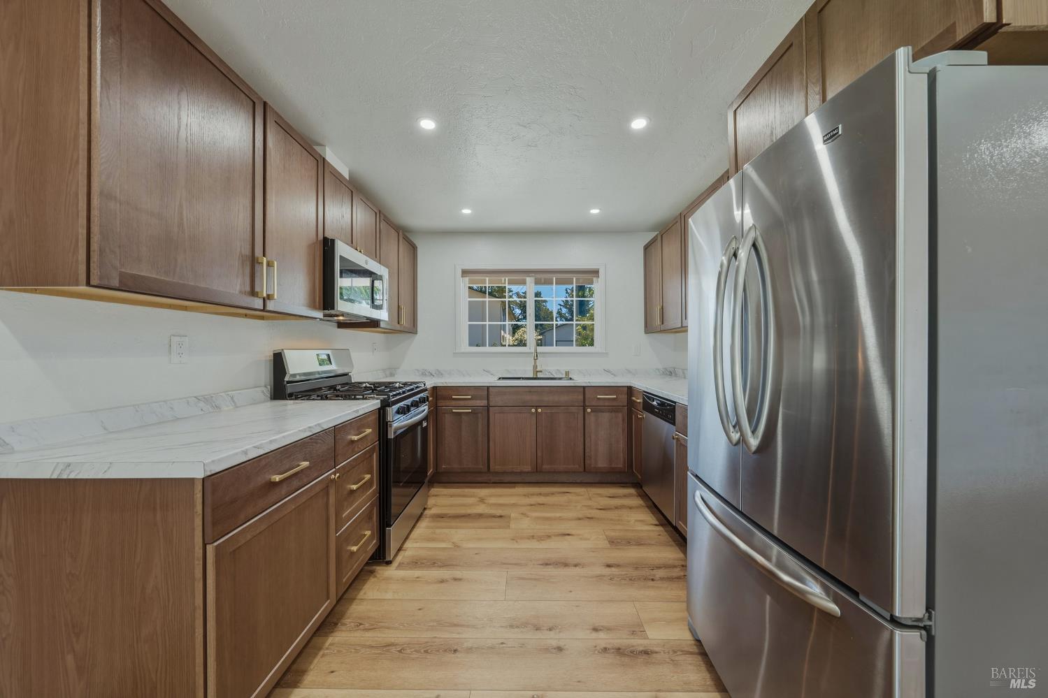 498 Mill Street Willits CA 95490