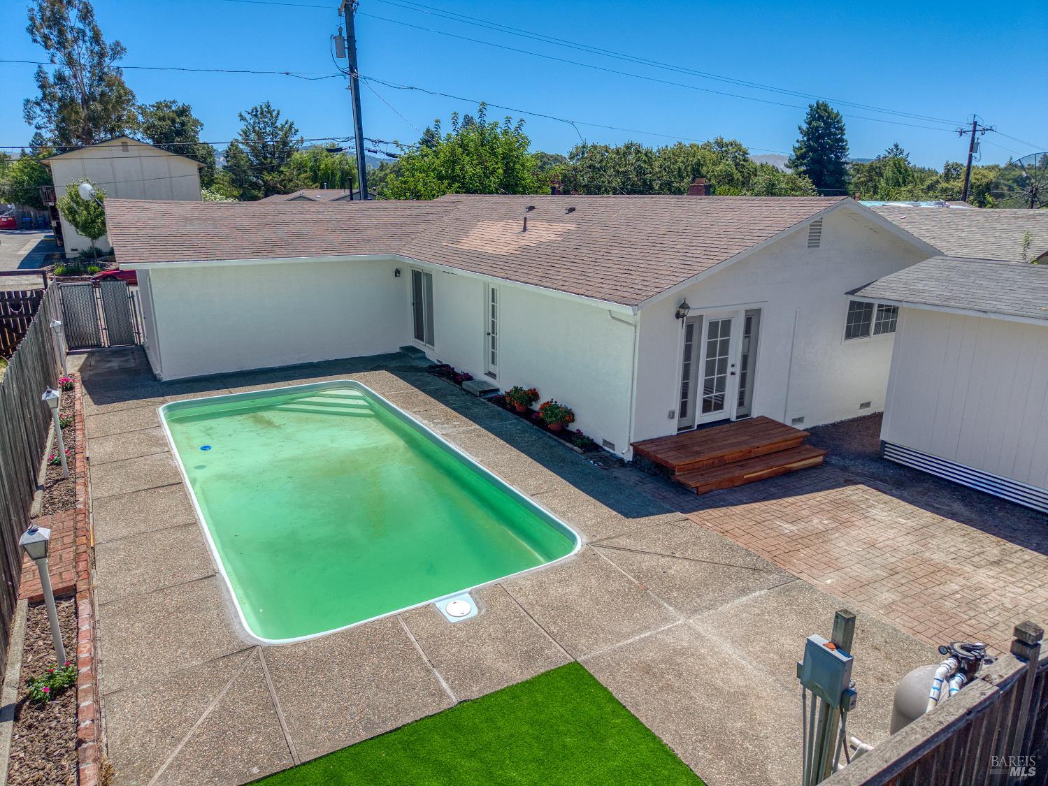 498 Mill Street Willits CA 95490
