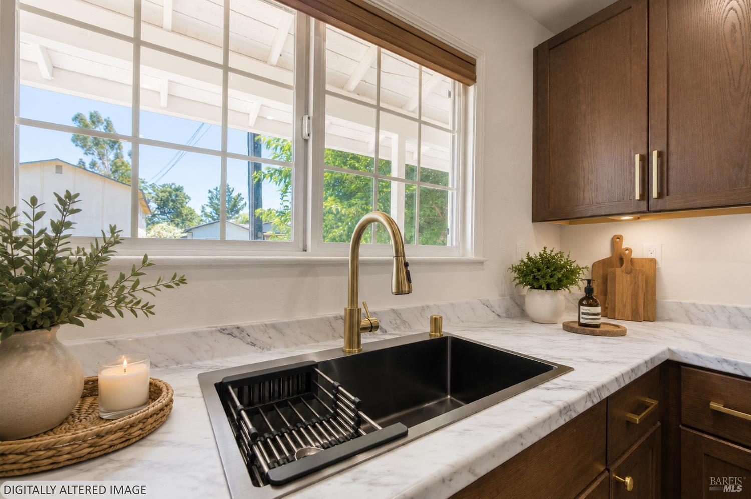 498 Mill Street Willits CA 95490
