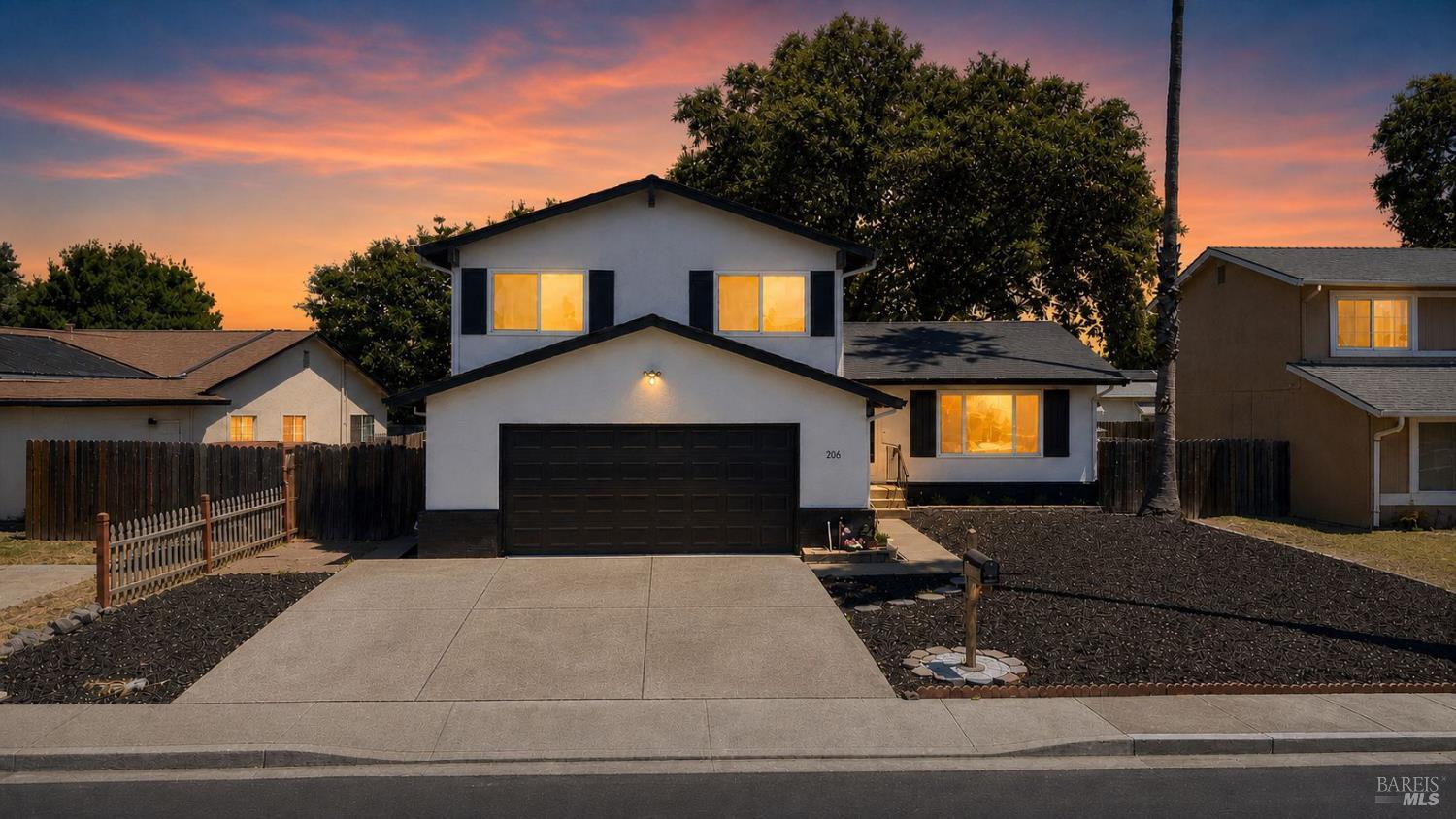 206 Millbrook Way Vacaville CA 95687