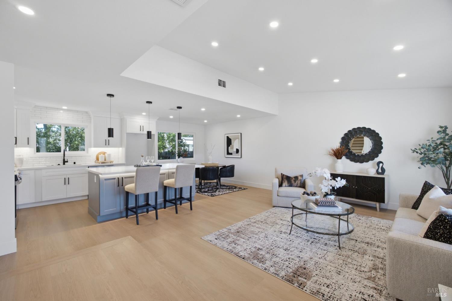 206 Millbrook Way Vacaville CA 95687