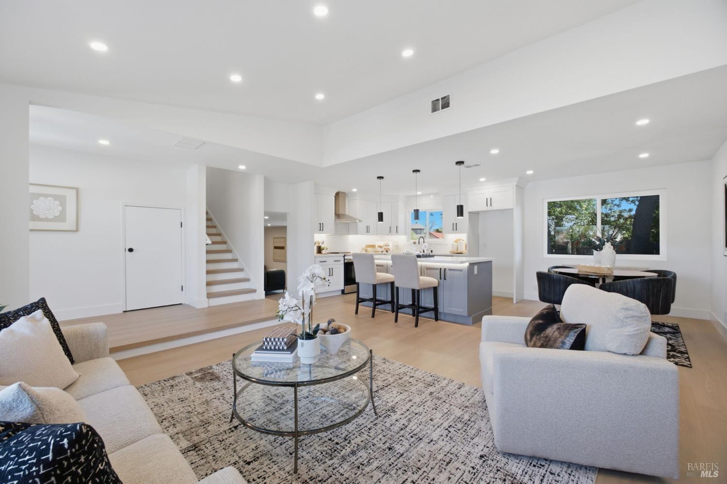 206 Millbrook Way Vacaville CA 95687