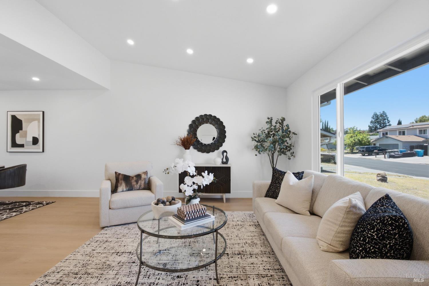206 Millbrook Way Vacaville CA 95687