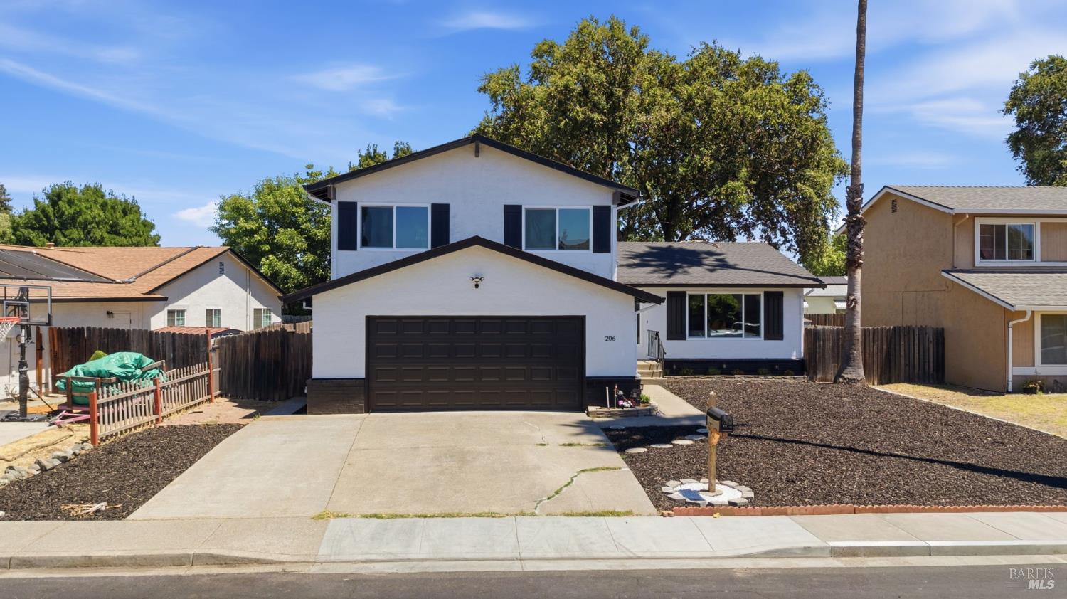 206 Millbrook Way Vacaville CA 95687