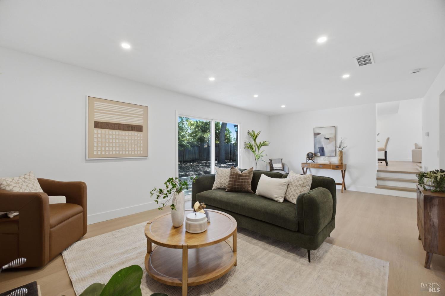 206 Millbrook Way Vacaville CA 95687