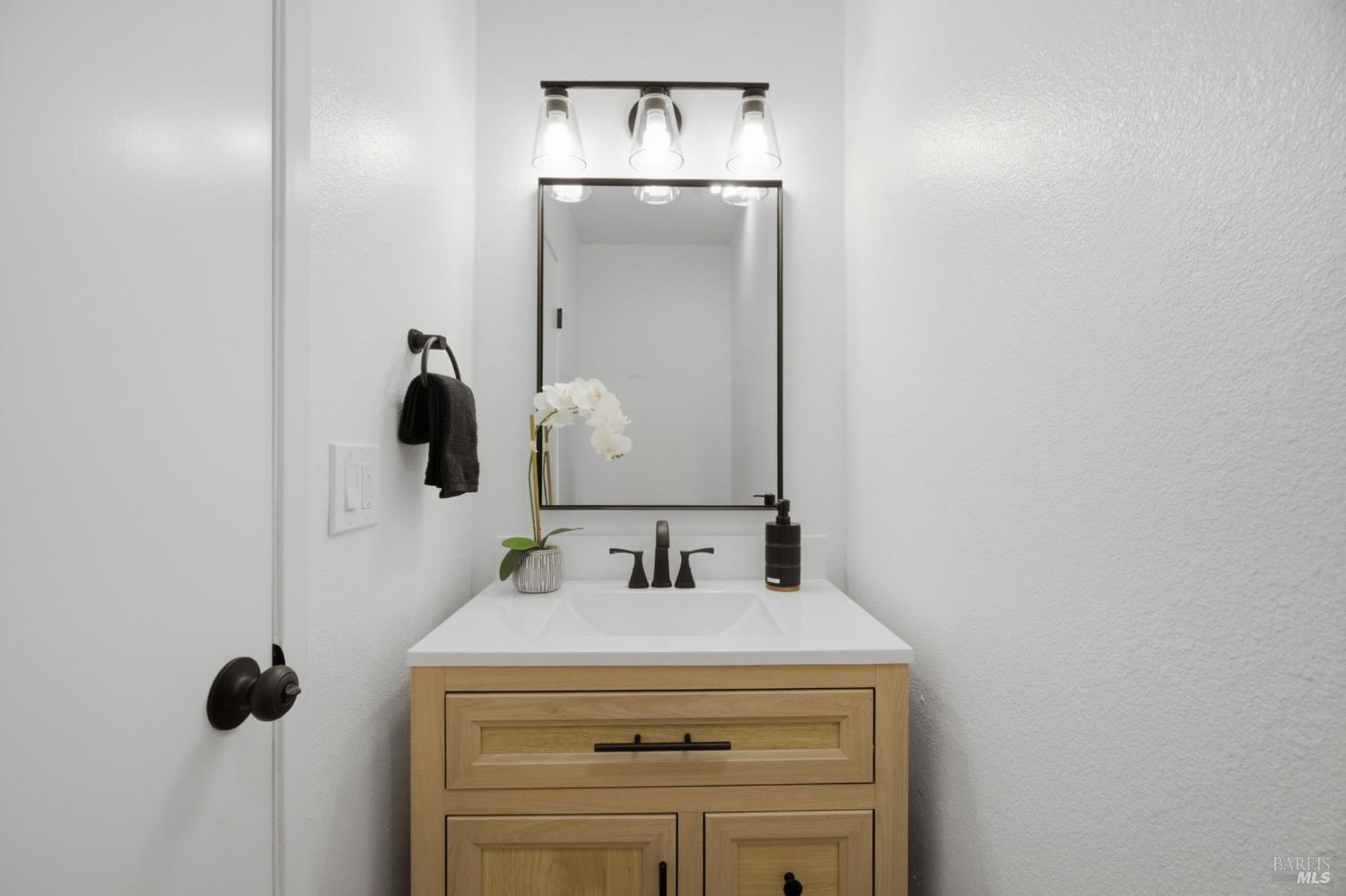 206 Millbrook Way Vacaville CA 95687