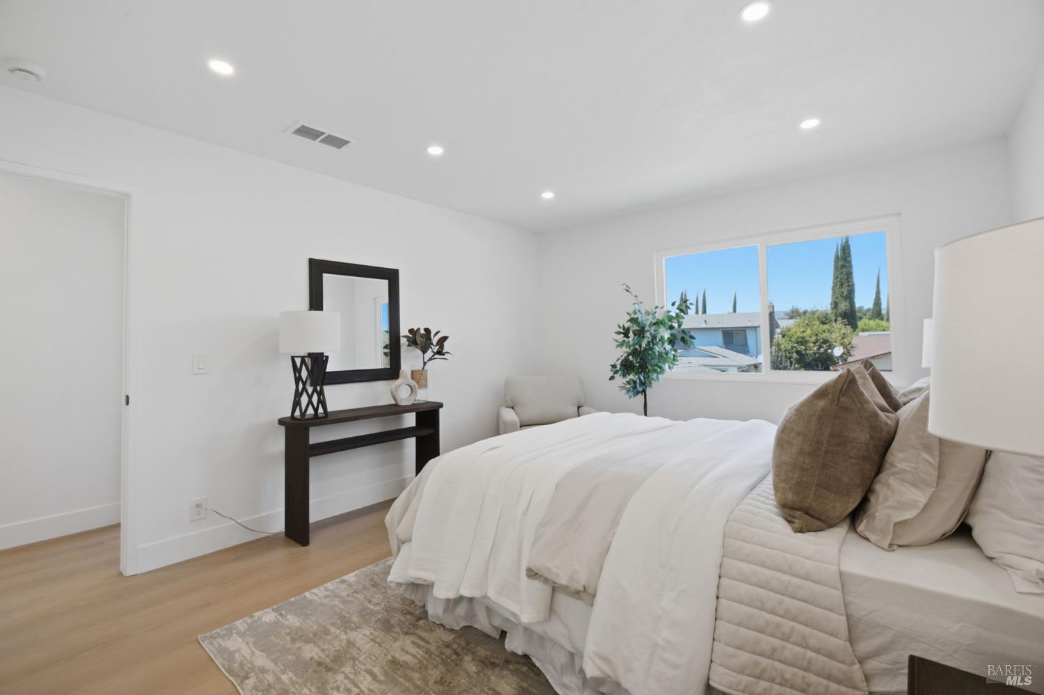 206 Millbrook Way Vacaville CA 95687