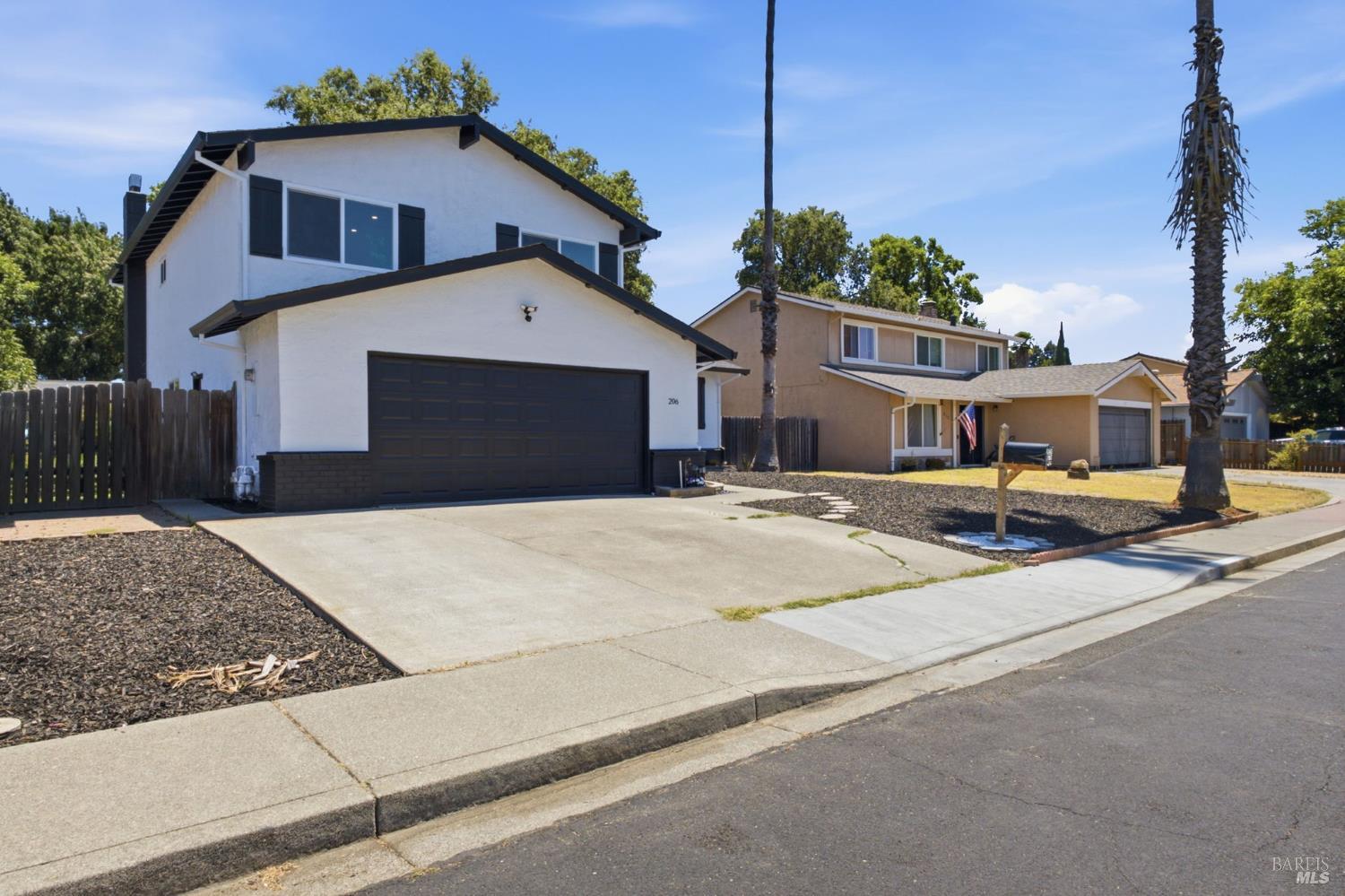 206 Millbrook Way Vacaville CA 95687