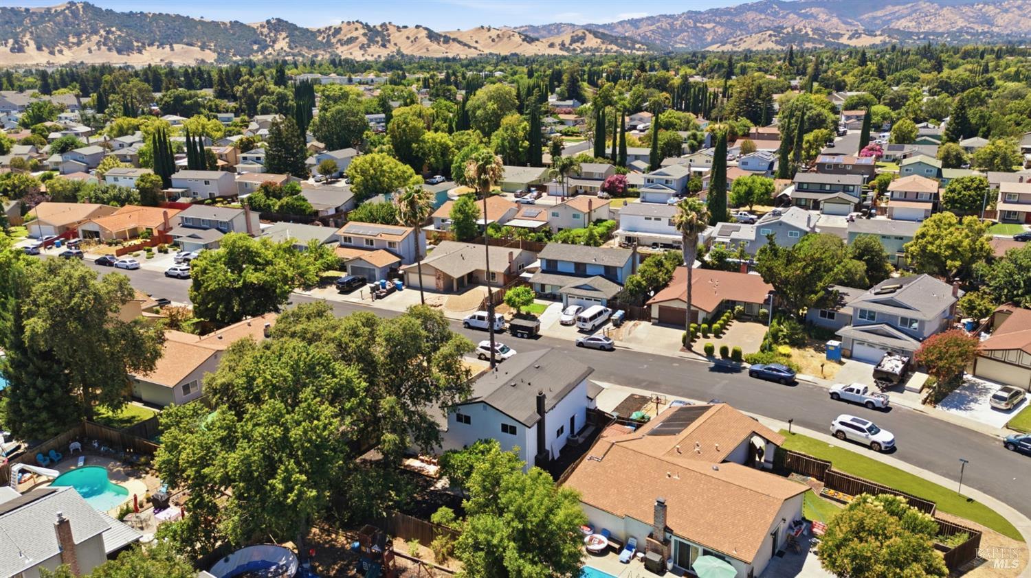 206 Millbrook Way Vacaville CA 95687