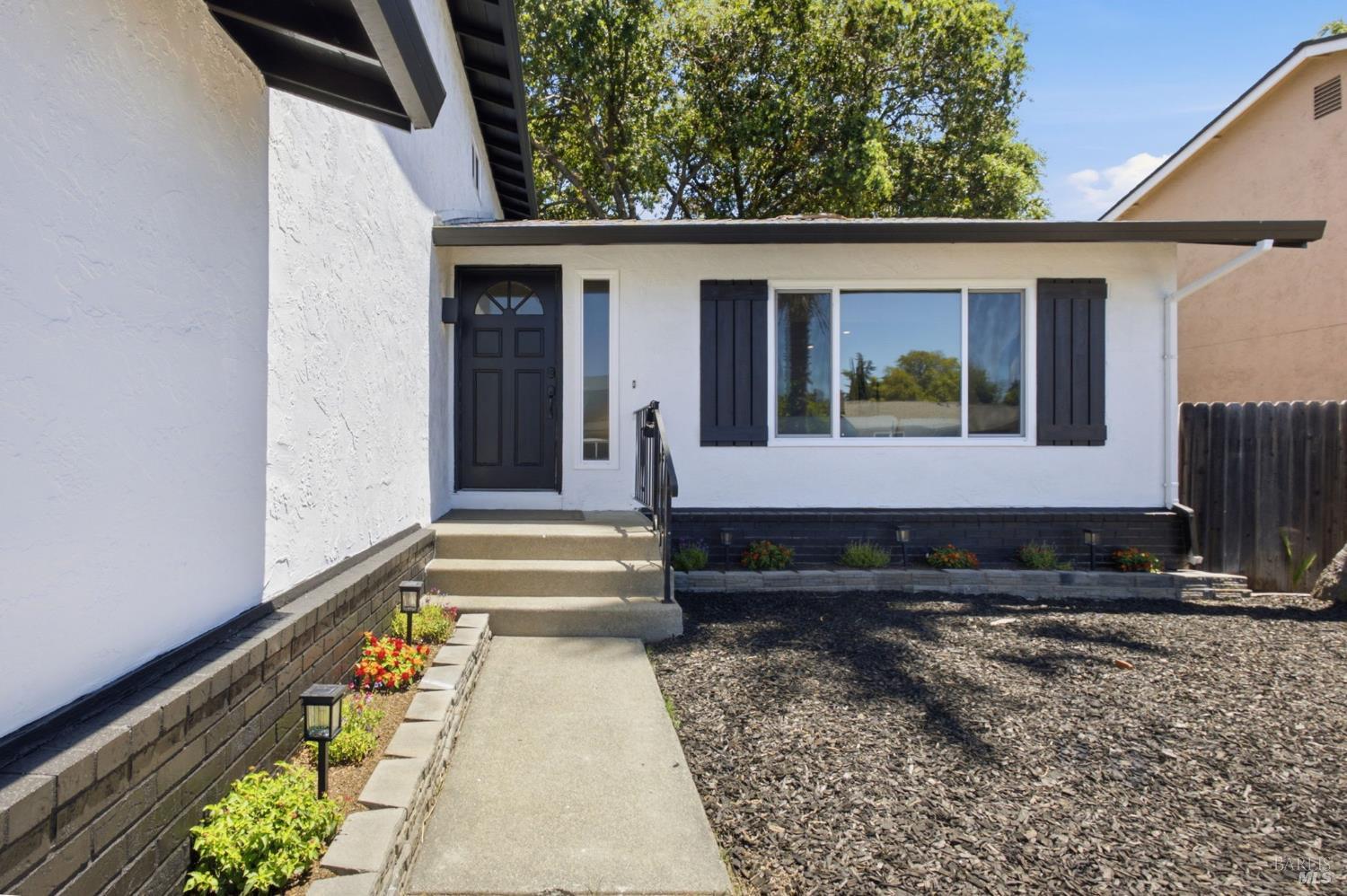 206 Millbrook Way Vacaville CA 95687