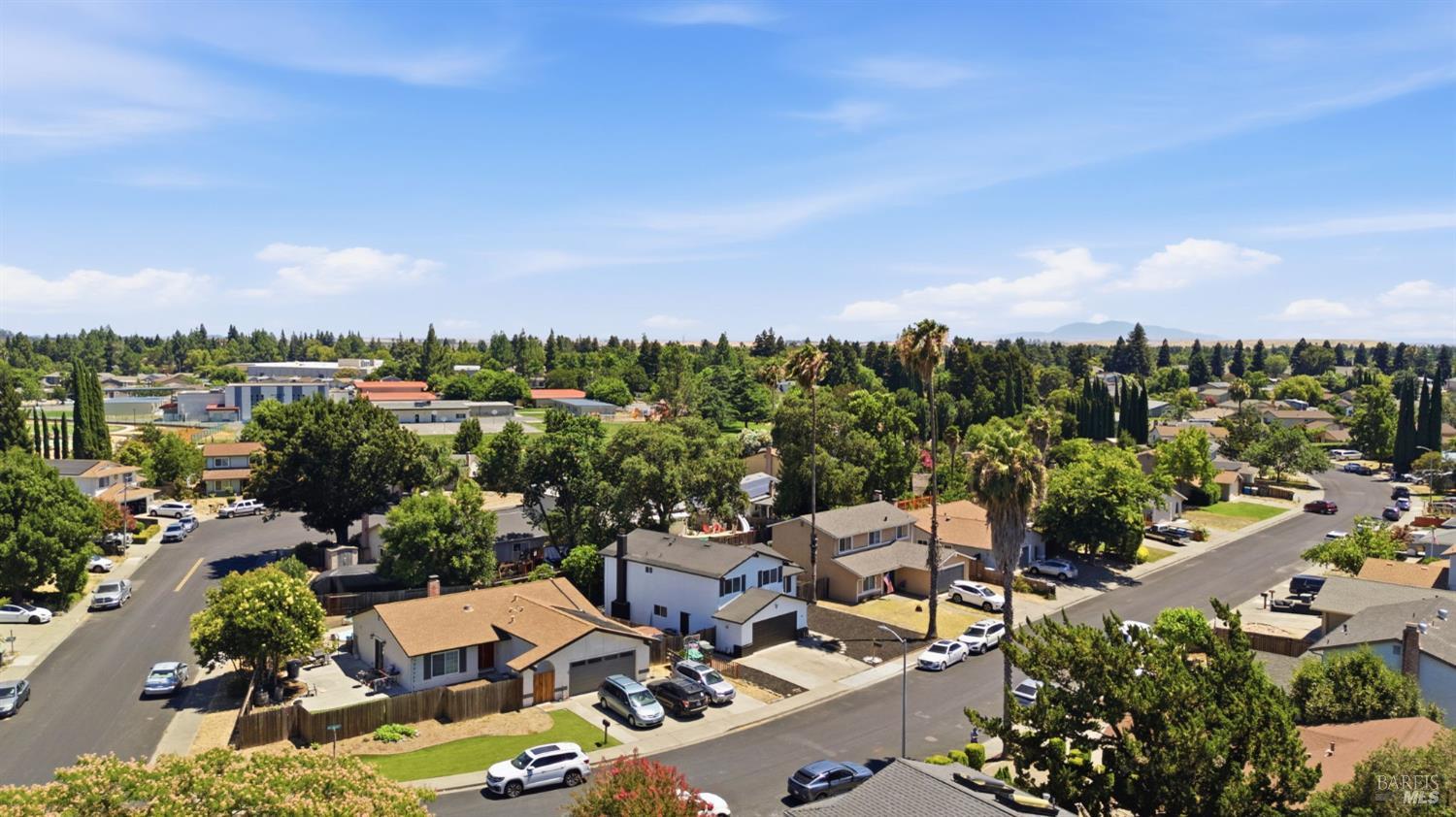 206 Millbrook Way Vacaville CA 95687