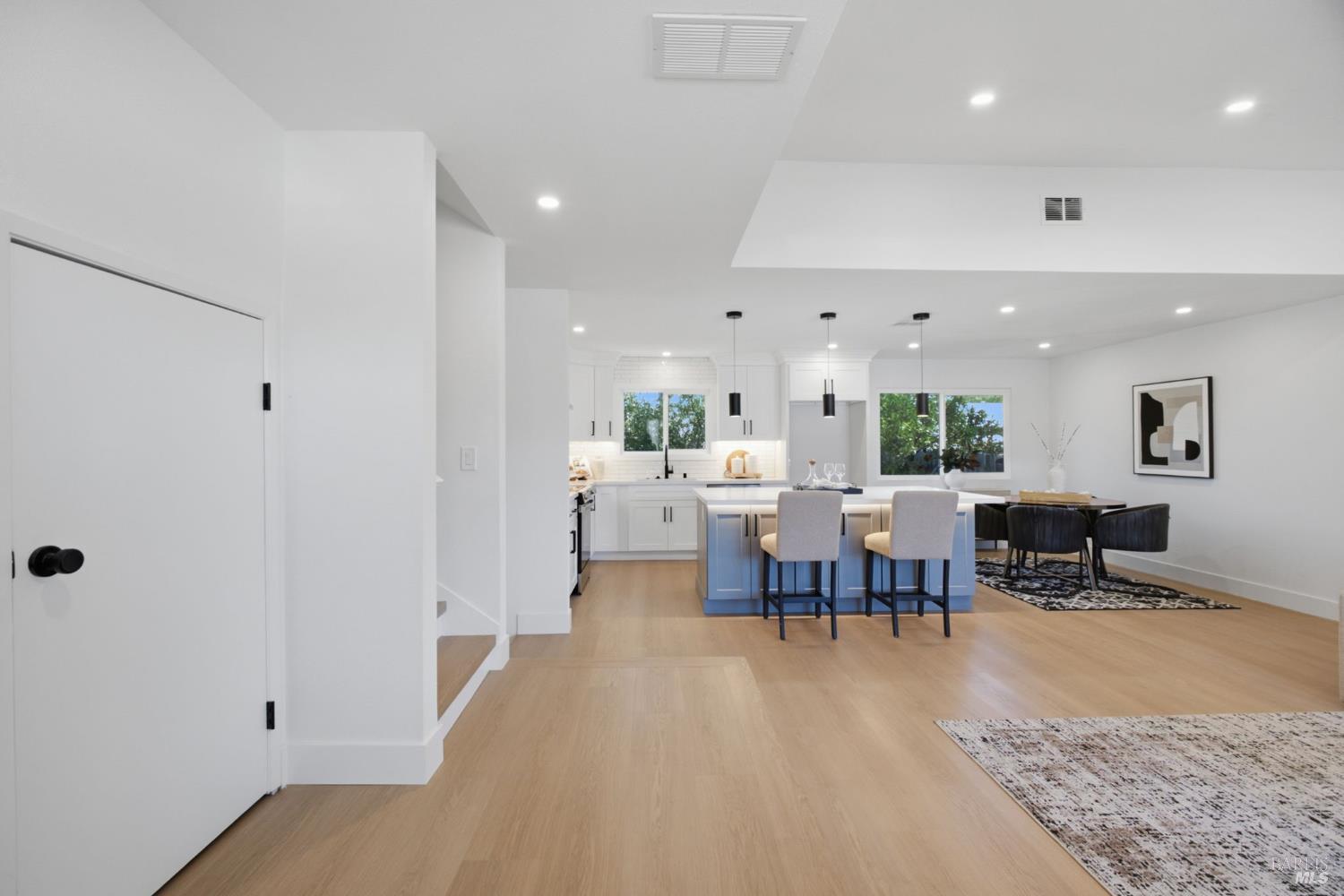 206 Millbrook Way Vacaville CA 95687