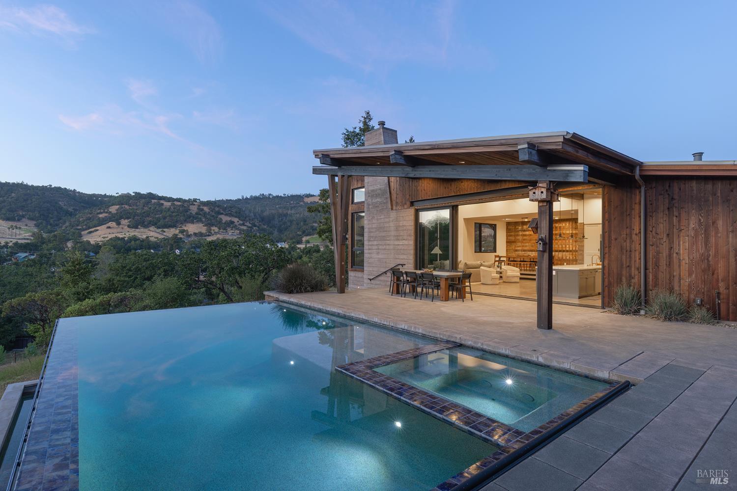 4125 Wallace Road Santa Rosa CA 95404