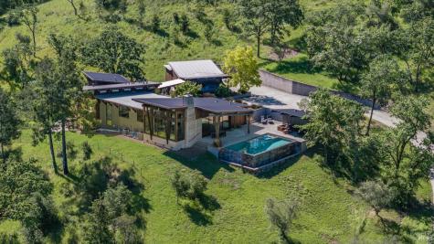 4125 Wallace Road Santa Rosa CA 95404