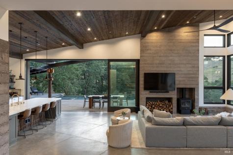 4125 Wallace Road Santa Rosa CA 95404