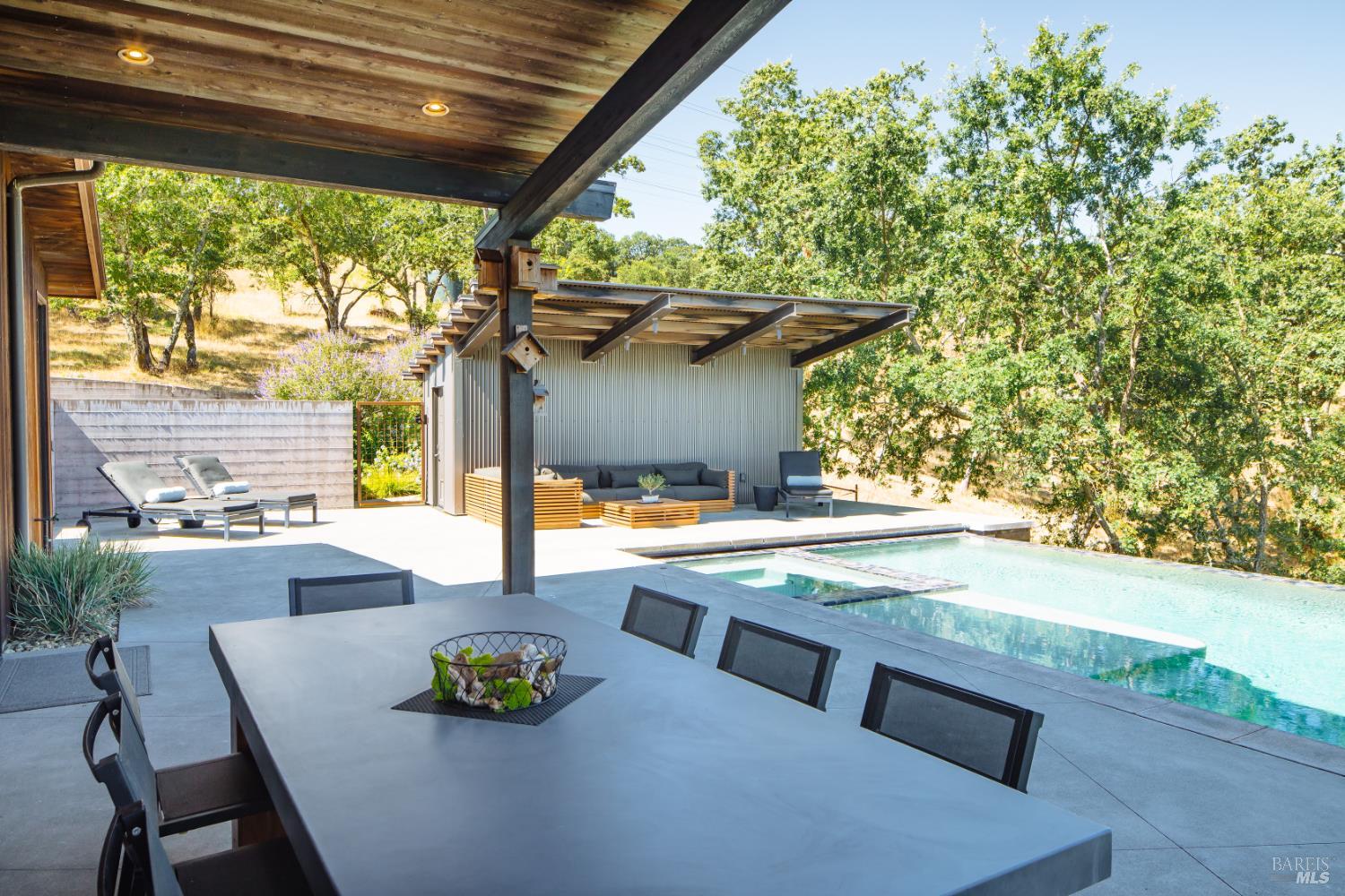 4125 Wallace Road Santa Rosa CA 95404