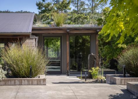 4125 Wallace Road Santa Rosa CA 95404