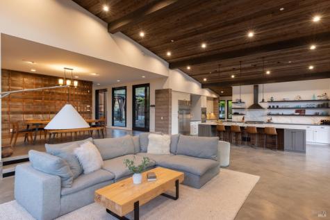 4125 Wallace Road Santa Rosa CA 95404