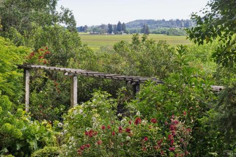 801 Dry Creek Road Healdsburg CA 95448