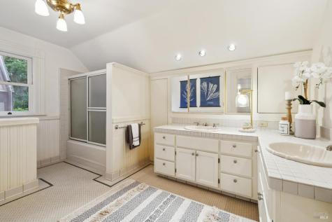 801 Dry Creek Road Healdsburg CA 95448