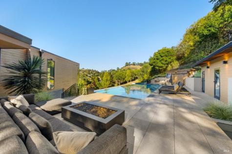 3 Trestle Glen Circle Tiburon CA 94920
