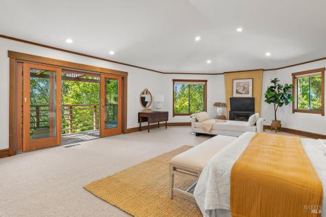 1100 Bayhills Drive San Rafael CA 94903