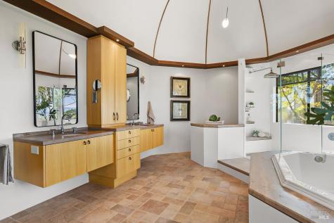 1100 Bayhills Drive San Rafael CA 94903