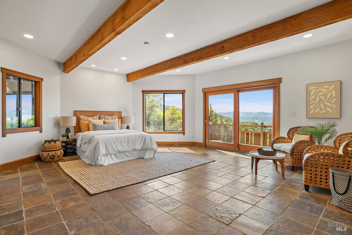1100 Bayhills Drive San Rafael CA 94903